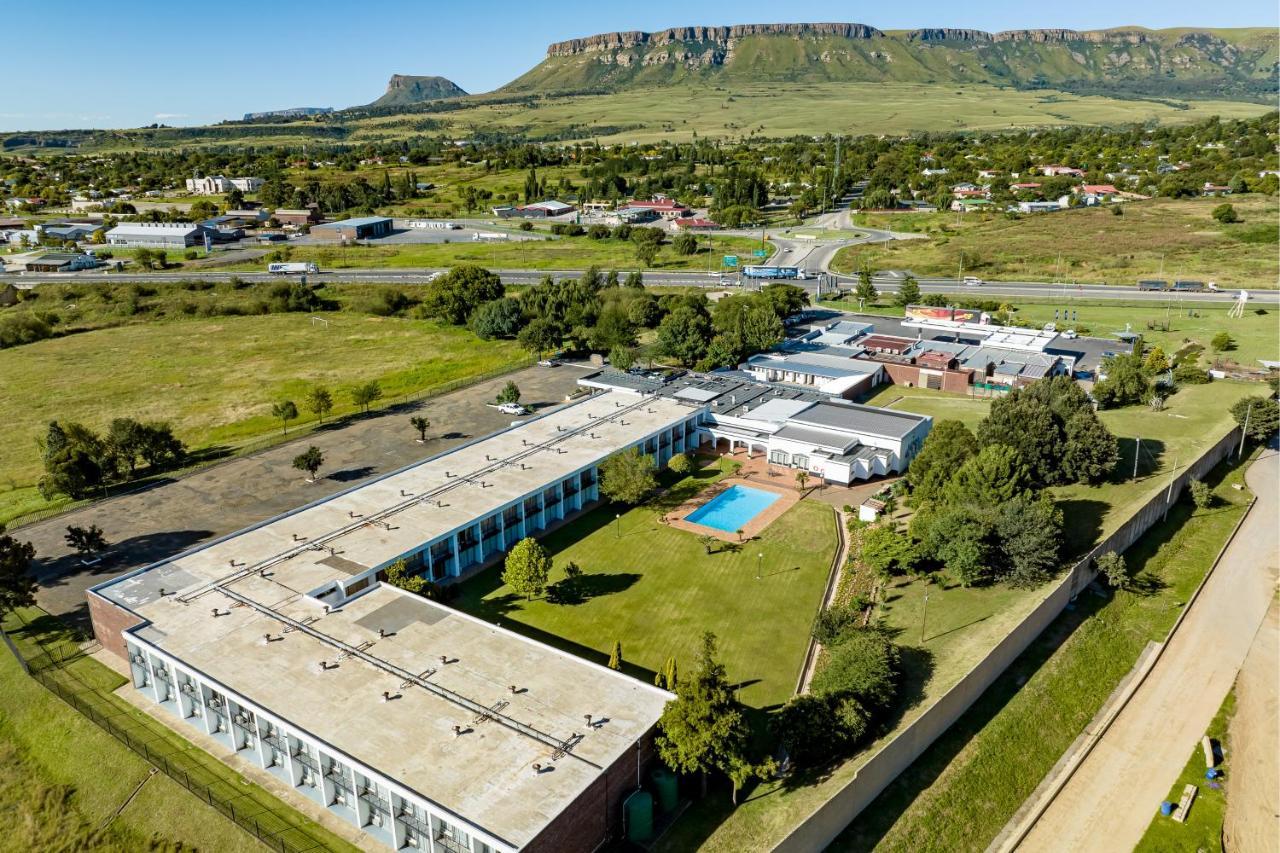 African Sky Harrismith Inn Exterior photo